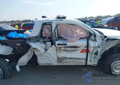 2025 Toyota Tacoma Sr 2Wd z USA, uszkodzony, nr VIN 3TYJDAHN8ST032889